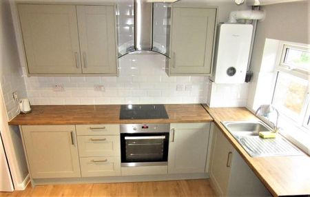 2 bedroom terraced house to rent - Photo 5