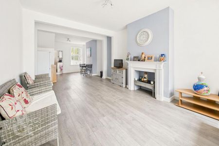 3 bedroom terraced house to rent - Photo 4