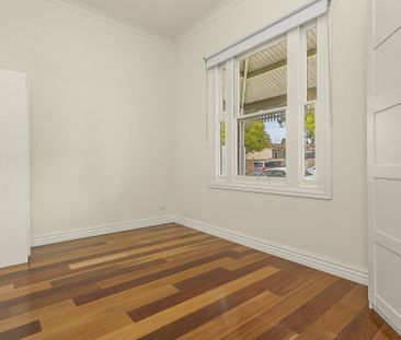 Picture Perfect - Photo 4