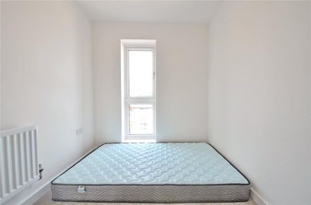 5 bedroom semi-detached house to rent - Photo 4