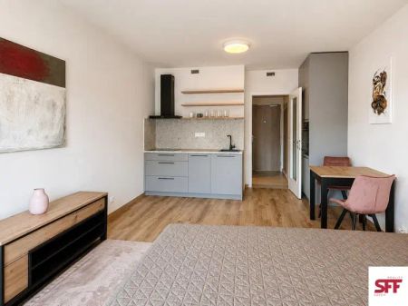 Zcela nový, plně vybavený byt 32,2 m and sup2; v projektu Tesla Hloubětín balkon a parkovací místo - Фото 5