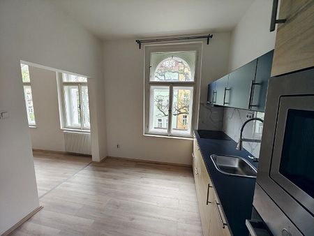 Pronájem bytu 2+1 68 m² - Photo 3