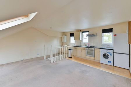 1 bedroom flat to rent - Photo 2