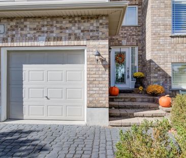 For Lease - 54 Ingram Drive, Guelph, Ontario - Photo 2