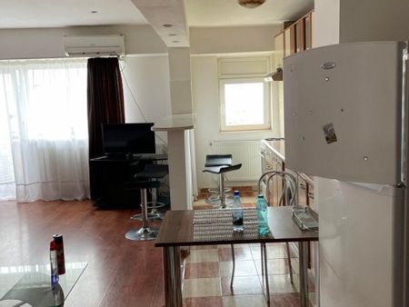 Vitan mall open etaj 8 - Photo 3