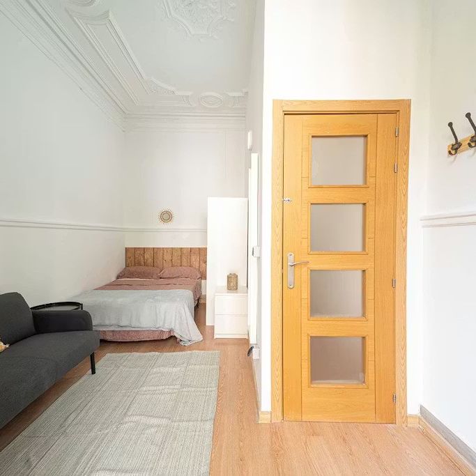 Ronda de Sant Pere, Barcelona, Catalonia 08010 - Foto 1