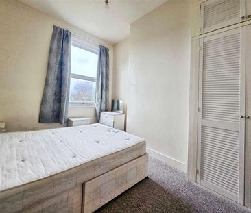 Haydons Road, Wimbledon, SW19 - Photo 2