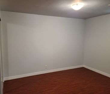 For Lease - 11 Heathbrook Avenue, Brampton, Ontario - Photo 5