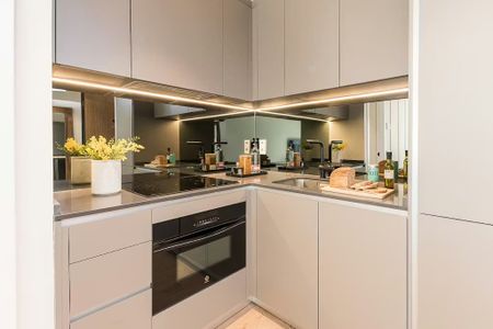 Calle de la Farmacia, Madrid, Community of Madrid 28004 - Photo 5