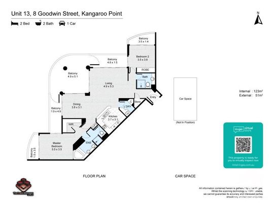 An Entertainer - Photo 1