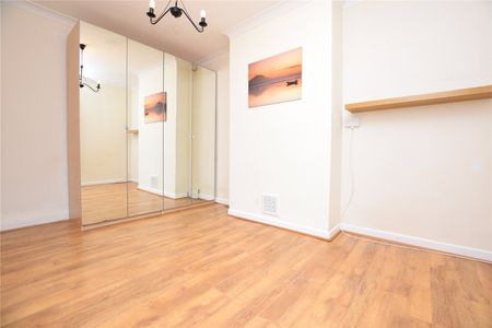 13, Cobden Grove, Lower Wortley, Leeds, LS12 5PA - Photo 3