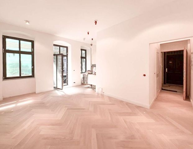 Altbaucharme trifft modernes Wohngefühl – Ihr neues Zuhause in Steglitz - Photo 1