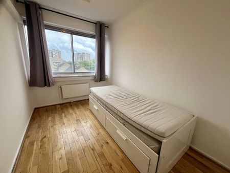 3 bedroom flat to rent - Photo 5