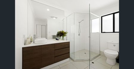 Coastal Family Home - Photo 5