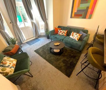 1 bedroom in a flat share to rent - Photo 5