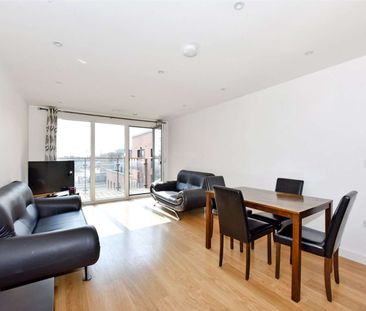 A modern two bedroom apartment with lift and underground parking fo... - Photo 3