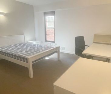 2 Bedroom Apartment - Photo 3