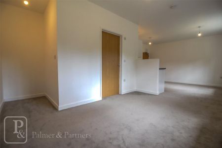 Studio to rent - Photo 2