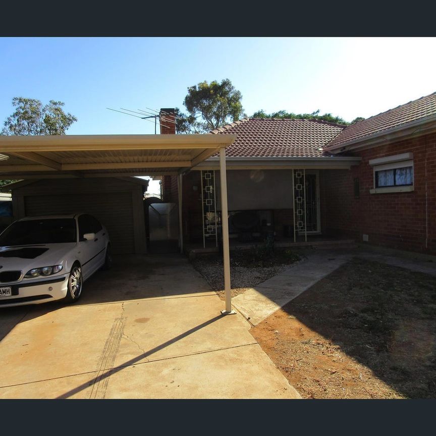 8 Kingston Street, Davoren Park, SA 5113 - Photo 1