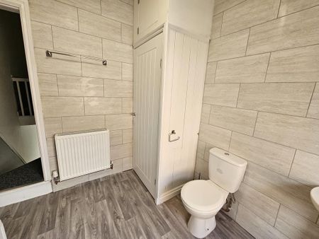 2 bedroom terraced house to rent - Photo 5