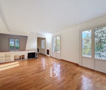 Tout savoir sur cette maison dans le quartier Ouest, à Marly-le-Roi - Photo 2