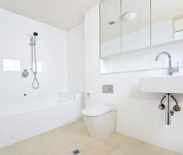 9/99 Eastern Valley Way, Castlecrag NSW 2068 - Townhouse For Rent |... - Photo 3