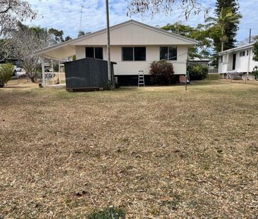 13 Wilkins Street, West Gladstone - Photo 2