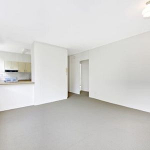 Summer Hill - Photo 2