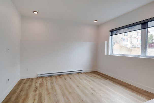 65, rue Michel-Robidoux #103, East-Angus - Photo 1