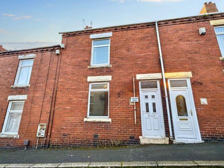 3 bed terraced house to rent in SR8 - Photo 5