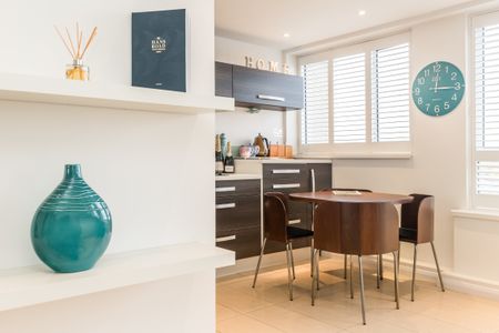 Heathfield Road, London, SW18 flat to rent - Photo 3