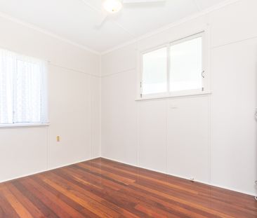 5 Garsden Street, Redcliffe QLD 4020 - House For Rent | Domain - Photo 5