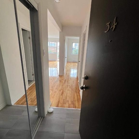 1 CH - 1 SDB - Montréal - $1,200 /mo - Photo 1