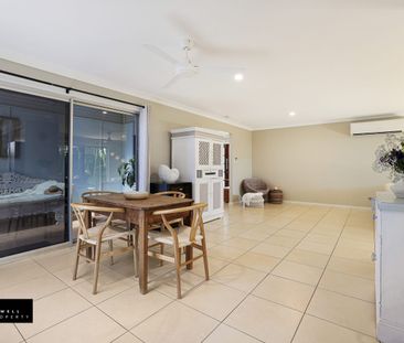 SEASIDE SERENITY JUST 450M FROM THE BEACH WITH SPACE, STYLE & CONVE... - Photo 2