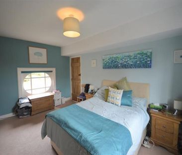 4 Bedroom Detached To Let - Photo 6