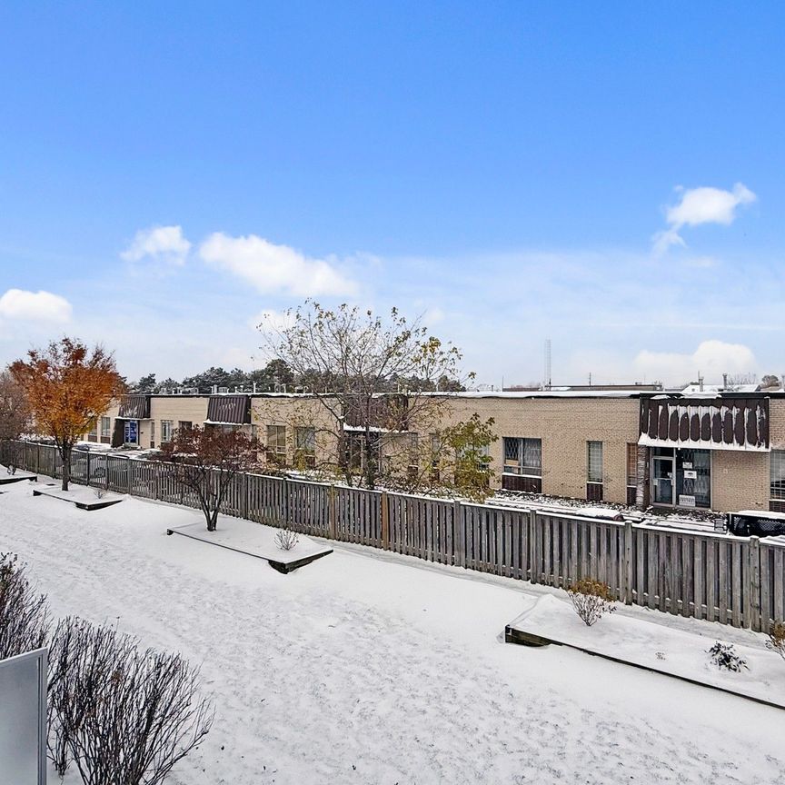 For Lease - 60 Fairfax Crescent Unit# 230, Toronto, Ontario - Photo 1
