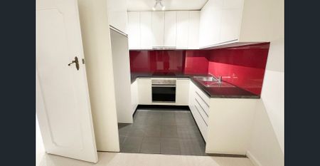 Double Bay Views & Conveniently Located - Photo 5