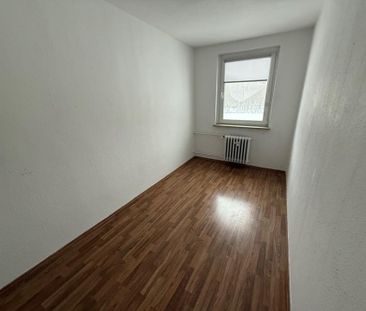 Gepflegte 4-Zimmer-Wohnung mit Balkon | 75 m² | Erdgeschoss | ruhig... - Photo 4
