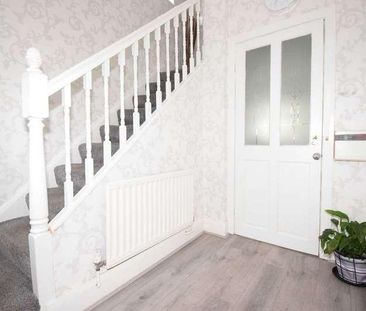 Quarry Road East, Wirral, CH63 - Photo 2