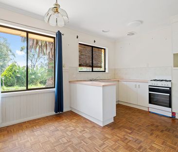 Neat Home in Quiet Location - Photo 5