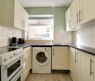 1 bedroom flat to rent - Photo 6