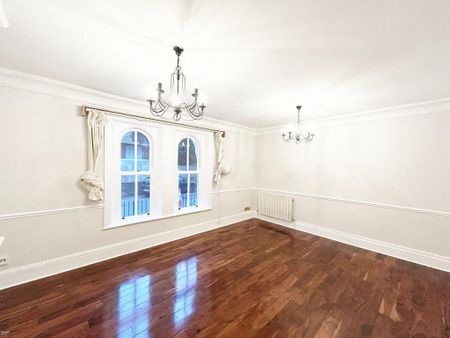 3 bedroom apartment to rent - Photo 2