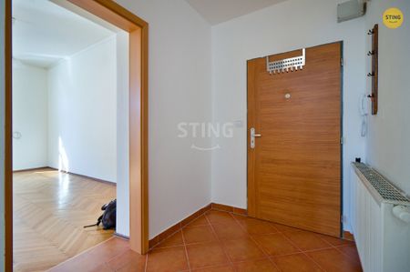 Byt 2+1 k pronájmu, Hodonín, ulice Národní třída - Photo 3