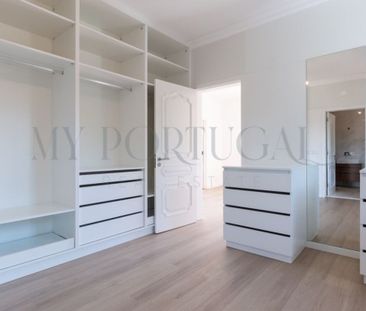 4 bedroom luxury House for rent in Bairro de Santa Teresinha, Casca... - Photo 5