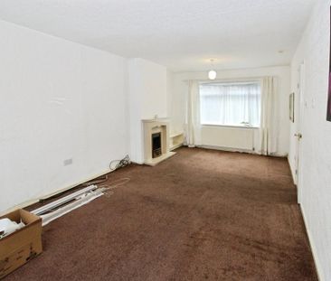 4 bedroom semi-detached house to rent - Photo 1