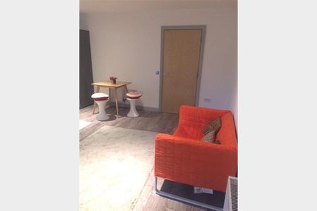 1 BOURNBROOK COURT - Photo 3