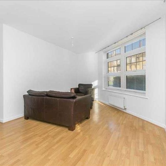 Green Lane, Sutton, SM4 - Photo 1