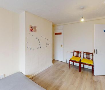 4 bedroom terraced house to rent - Photo 1