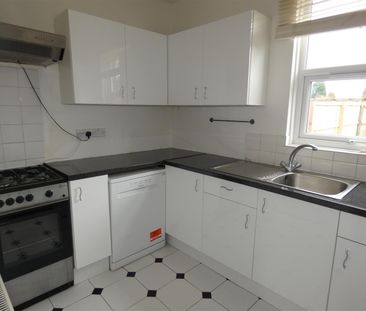 2 bed semi-detached house to rent in Duxfield Road, High Heaton, NE7 - Photo 2