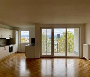 Wir renovieren für Sie - 3-Zimmer-Wohnung mit neuer Einbauküche - Photo 1